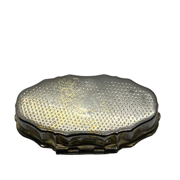 Charming Pill Box Vintage Retro Gold Tone Puffed Lid Retro Chic Aged Finish - Picture 6 of 14